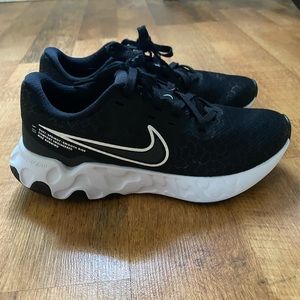 Women's Nike Renew Ride 2 Running Shoe WORN ONCE